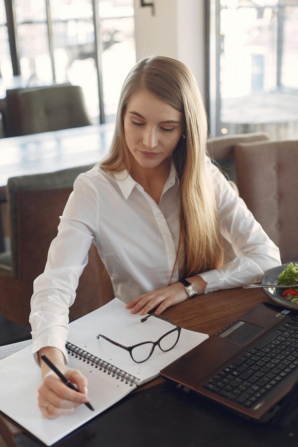 Tout savoir sur la note de frais salarié : guide pratique